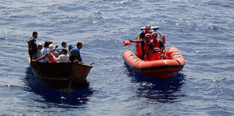 Un venezolano junto a 35 extranjeros intentaron llegar a Puerto Rico en balsa