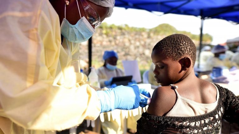 Ruanda cierra sus fronteras terrestres con RD Congo por la epidemia de ébola