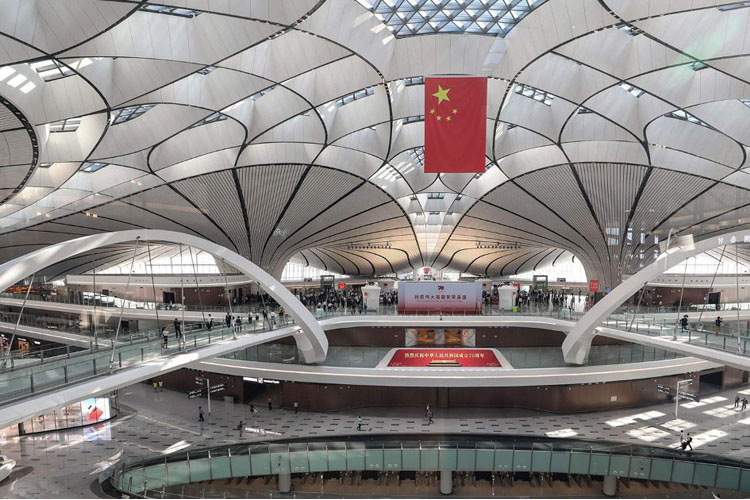China inaugura el aeropuerto con la terminal más grande del mundo
