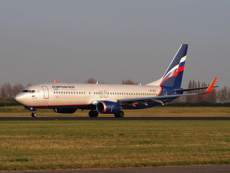 Dos aviones colisionan en pista en un aeropuerto de Moscú sin víctimas