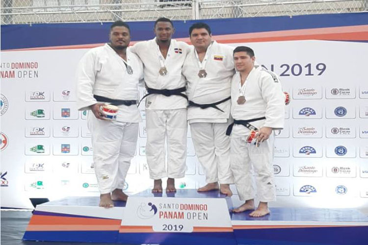 Paraguanero Pedro Pineda se colgó oro en los 100kg del Open Panamericano en Dominicana