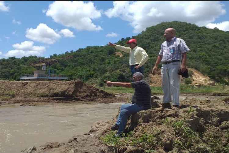 Supervisan sistema del Acueducto Bolivariano