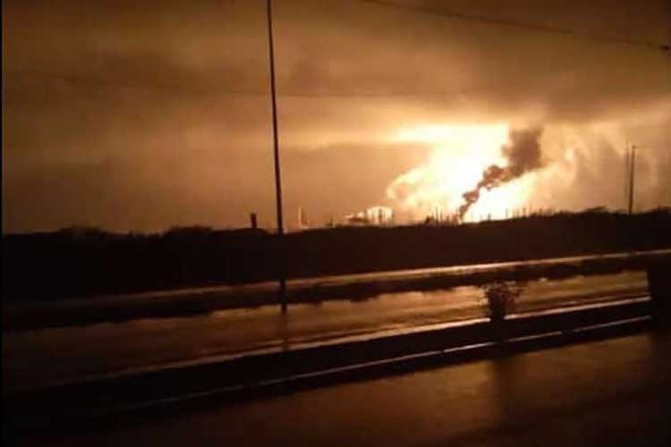 Vea el video del incendio que se registró en refinería Amuay la noche de este 19-S