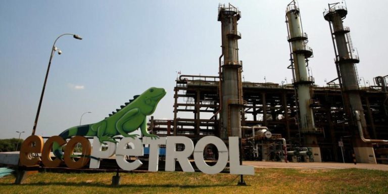 Colombiana Ecopetrol denuncia atentado contra oleoducto en el sur del país