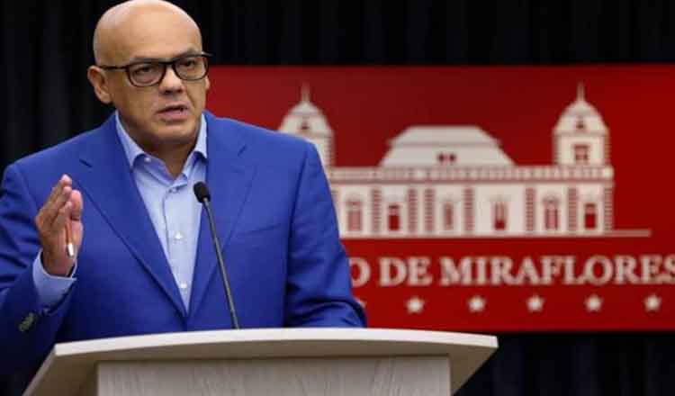 Rodríguez denuncia falso positivo de Duque para justificar agresión a Venezuela