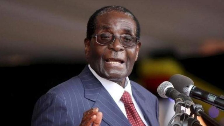 Llega a Zimbabue el cuerpo del expresidente Robert Mugabe