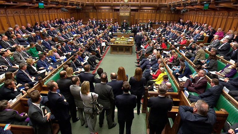 El Tribunal Supremo considera «ilegal» la suspensión del Parlamento británico