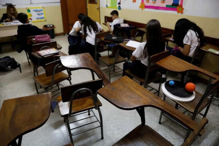 Nancy Hernández: Medio millón de estudiantes dejarán de asistir a las aulas
