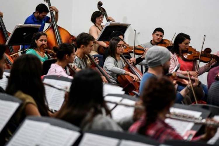 Venezolanos y colombianos unen fuerzas en la ‘orquesta de la integración’