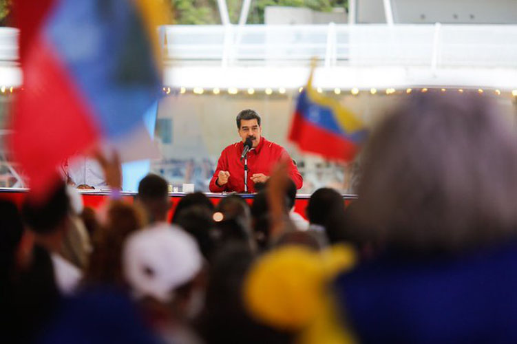 Maduro solicitó al MP iniciar investigación contra Guaidó por acciones que atentan contra la soberanía