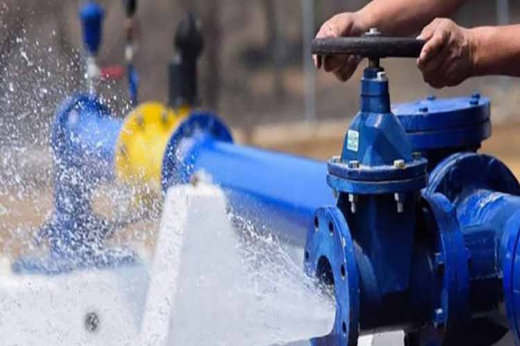 Hidrofalcón evalúa un ajuste en esquema de suministro de agua en Coro