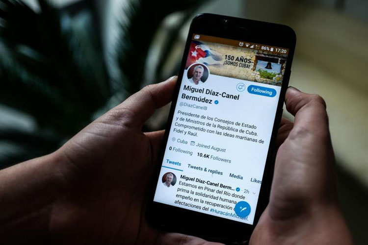 Twitter bloquea cuentas de Raúl Castro y medios estatales de Cuba