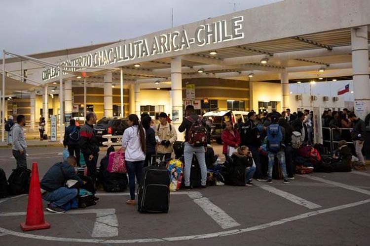 Ingreso de venezolanos a Perú y Chile se redujo por exigencia de visa