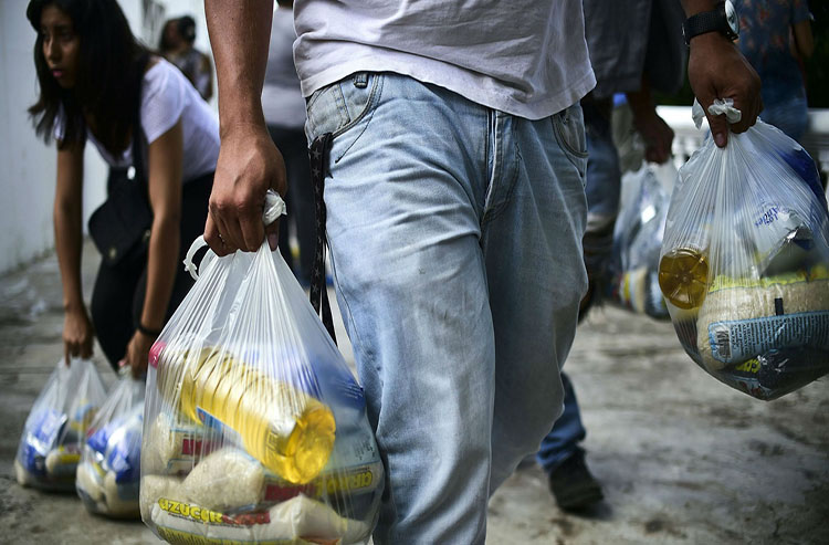 Cumareberos denuncian cobro de flete para entregar bolsas Clap