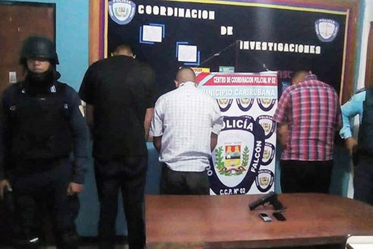 Busetero y colectores son detenidos por robo en Punto Fijo