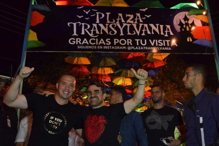 “No apto para pavosos”: Lacava inaugura plaza Transylvania