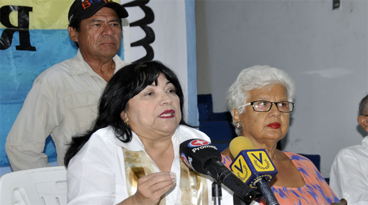 Bolivia Suárez: El régimen viola los DDHH y laborales de los docentes al sustituirlos por las UBCH
