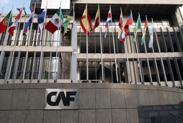CAF niega que esté evaluando conceder un nuevo préstamo al Gobierno de Maduro
