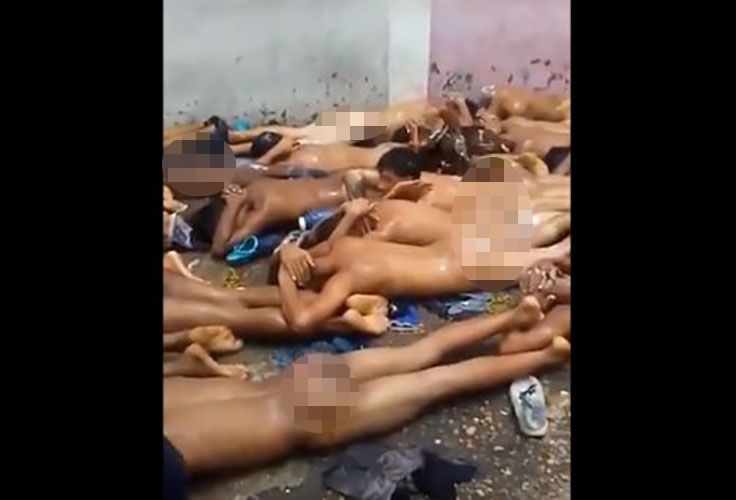 ¡Desnudos! así torturan la policía de Anaco a presos (+Video)
