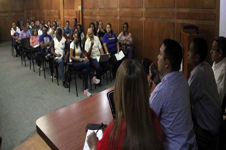 Encuentro intercircuital reimpulsará programa “La salud va a la escuela”