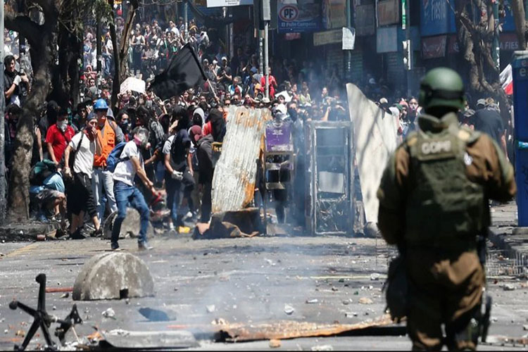 15 muertos y 2.643 detenidos se registran durante protestas en Chile