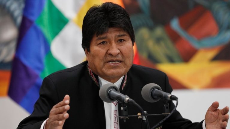 Gobierno interino de Bolivia acusa formalmente de terrorismo a Evo Morales