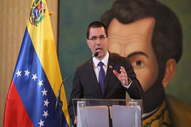 Arreaza acusa a la UE, ACNUR y OIM de generar «sufrimiento y migración»