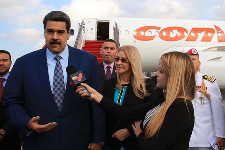 Maduro llegó a Azerbaiyán para traspaso del Mnoal