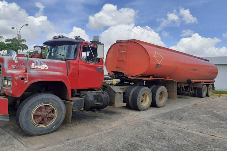 Polianzoátegui retuvo un camión con 30 mil litros de gasoil en El Tigre