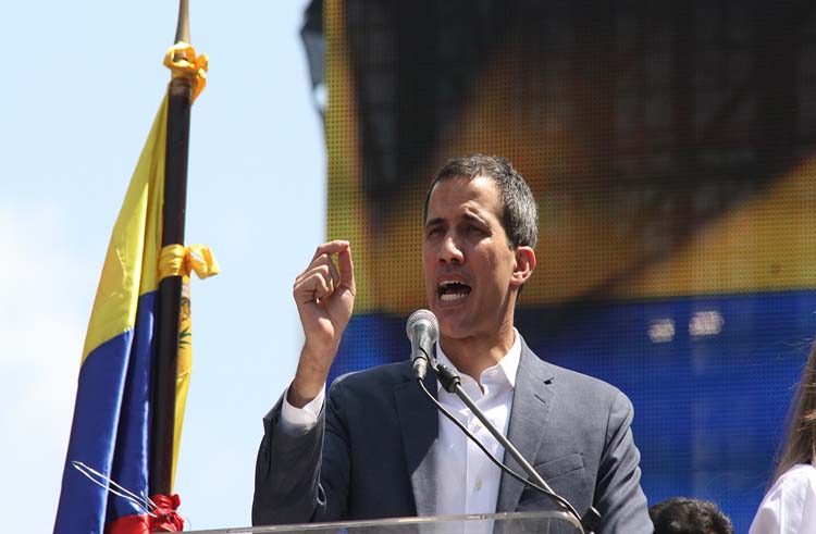 Guaidó sobre negociaciones con el chavismo: Venezuela no está para hablar paja