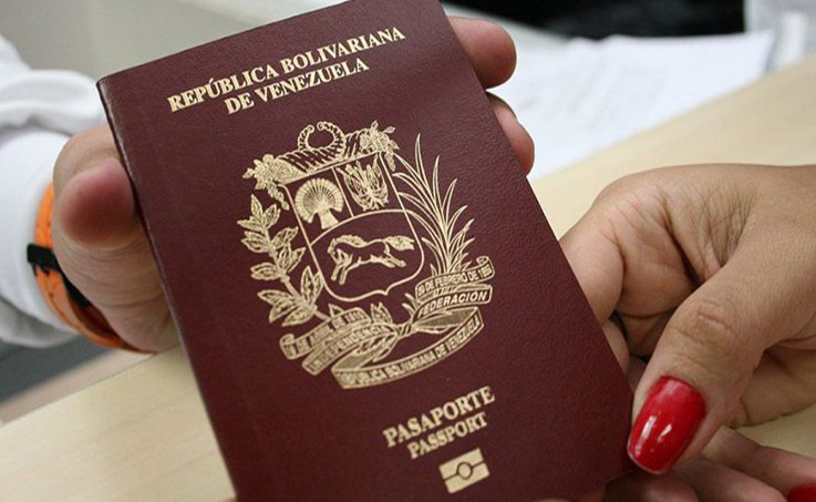 Cicpc detiene a mujer que a través de las redes sociales ofrecía pasaportes
