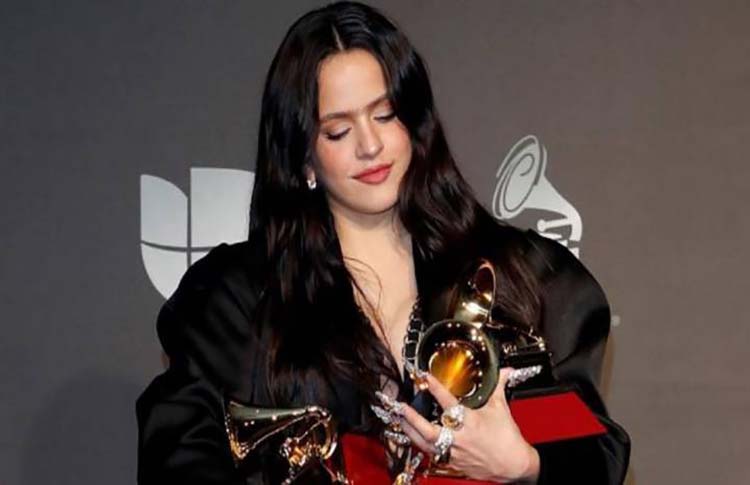 Rosalía se llevó los premios más importantes de los Latin Grammy