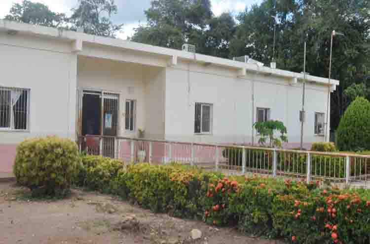 Ambulatorio de Las Dos Bocas atiende en precarias condiciones