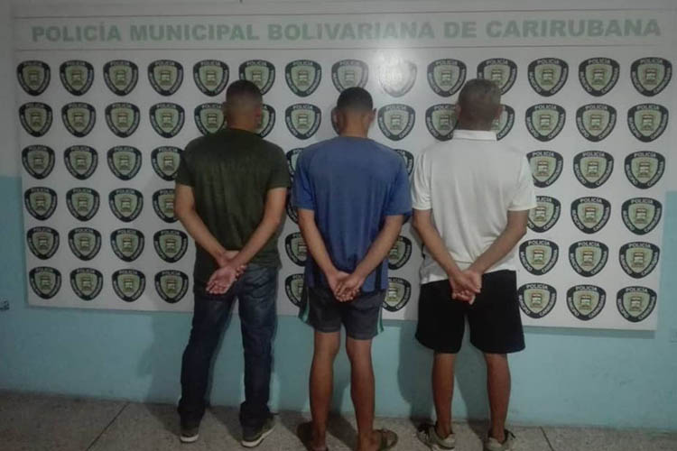 Policarirubana detiene a tres hombres por resistencia a la autoridad