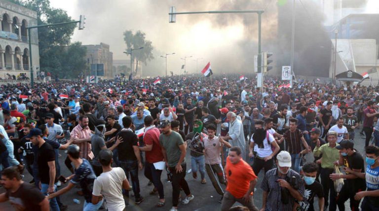 Al menos siete muertos en la represión de nuevas protestas en Bagdad