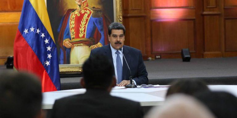 Opositores venezolanos piden a partidos españoles sanciones contra Maduro
