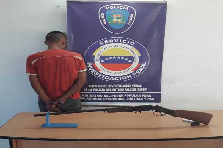 Detienen a «El Cosi» con amplio prontuario policial en Punto Fijo