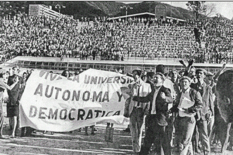 ¡Feliz día estudiantes! Hoy 21-Nov Día del estudiante Universitario