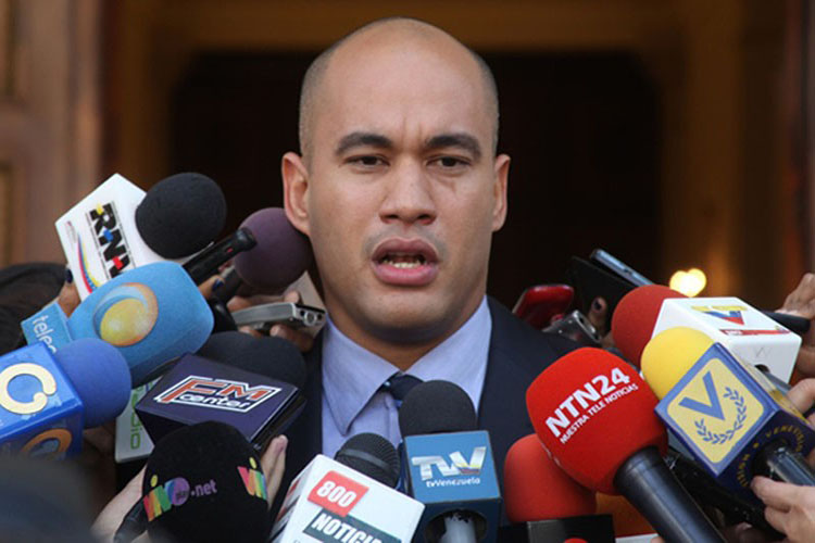 Rodríguez denunció a Américo de Grazia por “difamación”