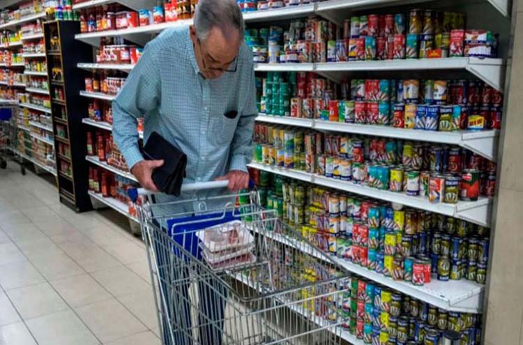 Con incertidumbre, supermercados comienzan a implementar impuesto IGTF