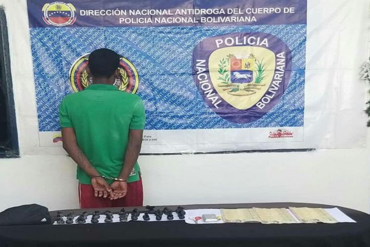 FAES-Falcón incauta 35 envoltorios de droga a microtraficante