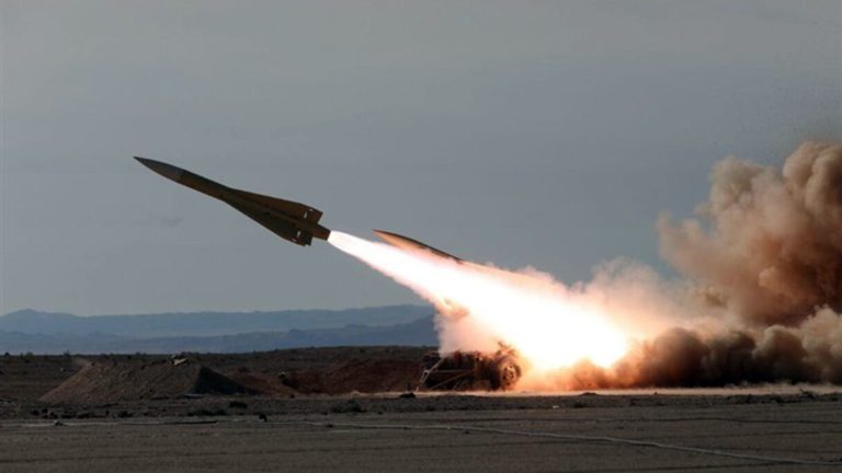Irán alerta de que los portaaviones enemigos están al alcance de sus misiles