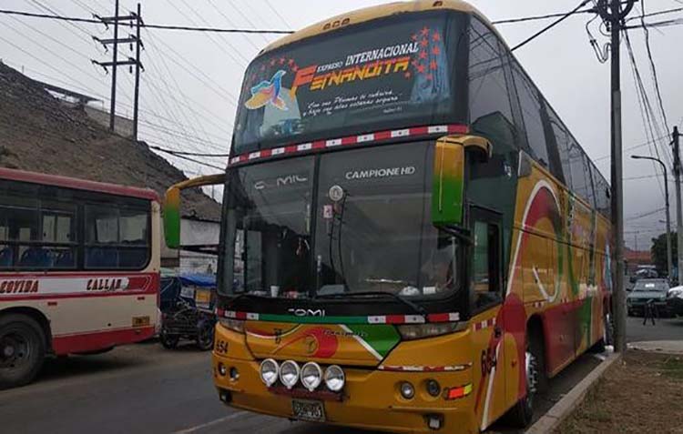 Bus fue detenido con 40 venezolanos que entraron de manera ilegal al Perú