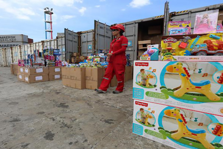 269 contenedores de juguetes llegaron al Puerto de La Guaira