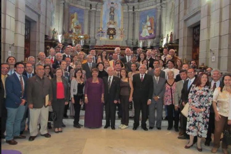 Apula conmemoró el Día del Profesor Universitario en Mérida