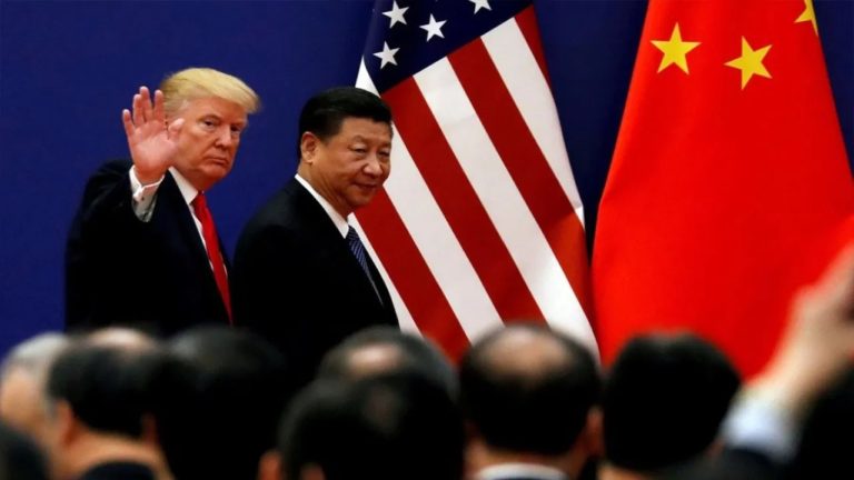 Trump anuncia pacto comercial con China