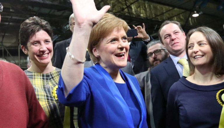 Escocia se lanza a pedir referéndum