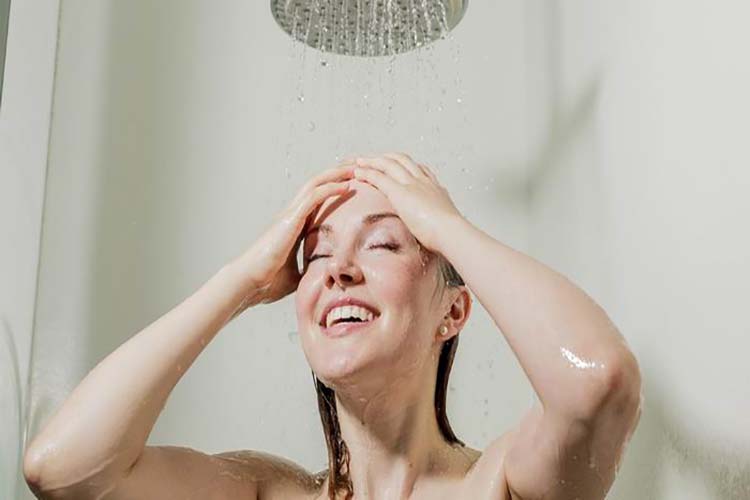 Bañarse todos los días puede ser dañino para tu salud