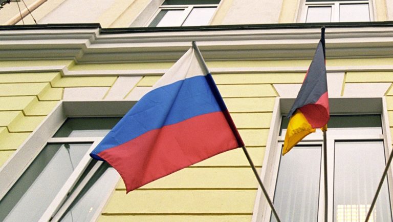 Rusia expulsa a dos diplomáticos alemanes