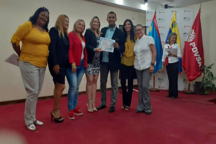 Red intercircuital Los Taques homenajeó a docentes